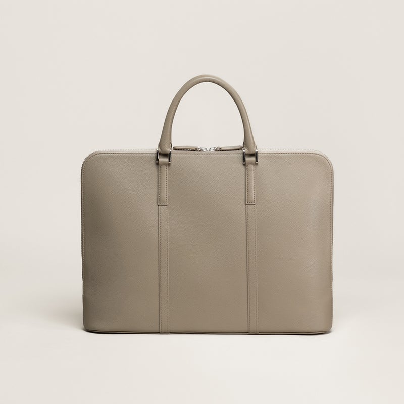 サンドベージュ