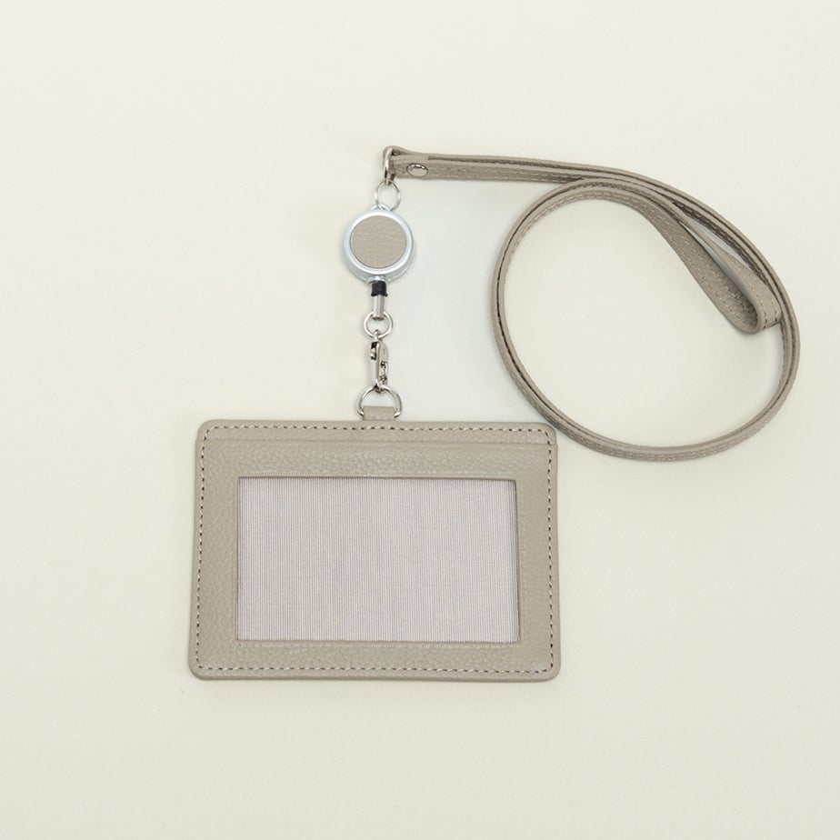 IDカードホルダー(リール付きストラップ付)｜LIB