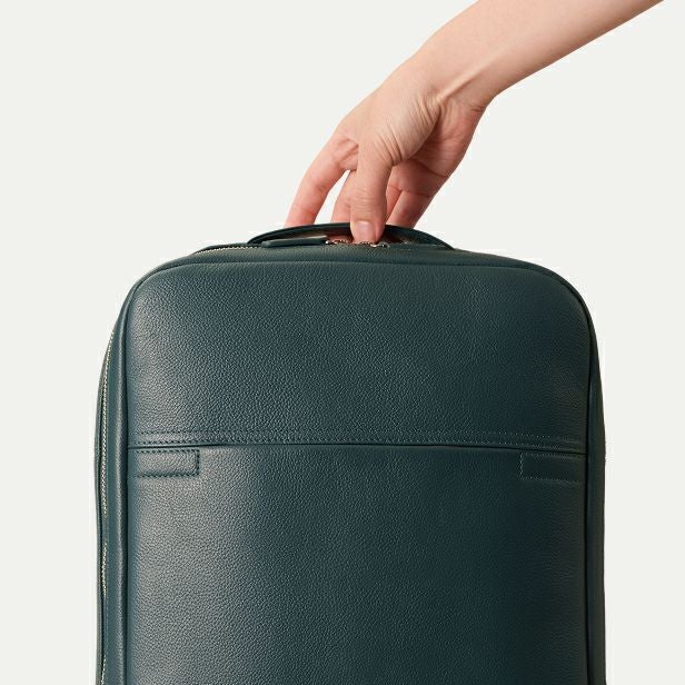 スリムバックパック｜LIB