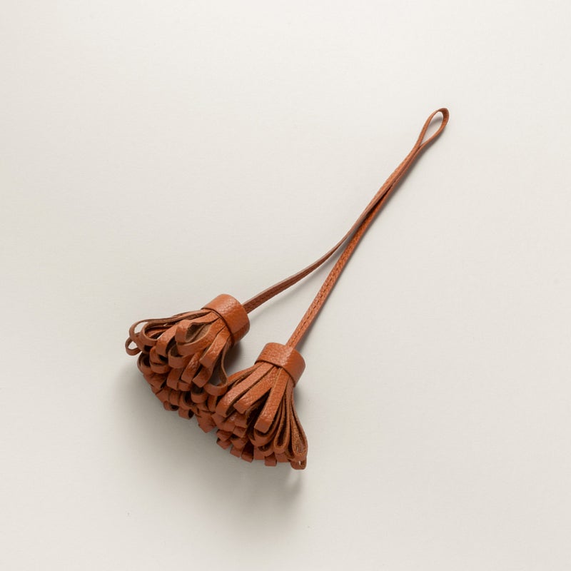 ループタッセル バッグチャーム